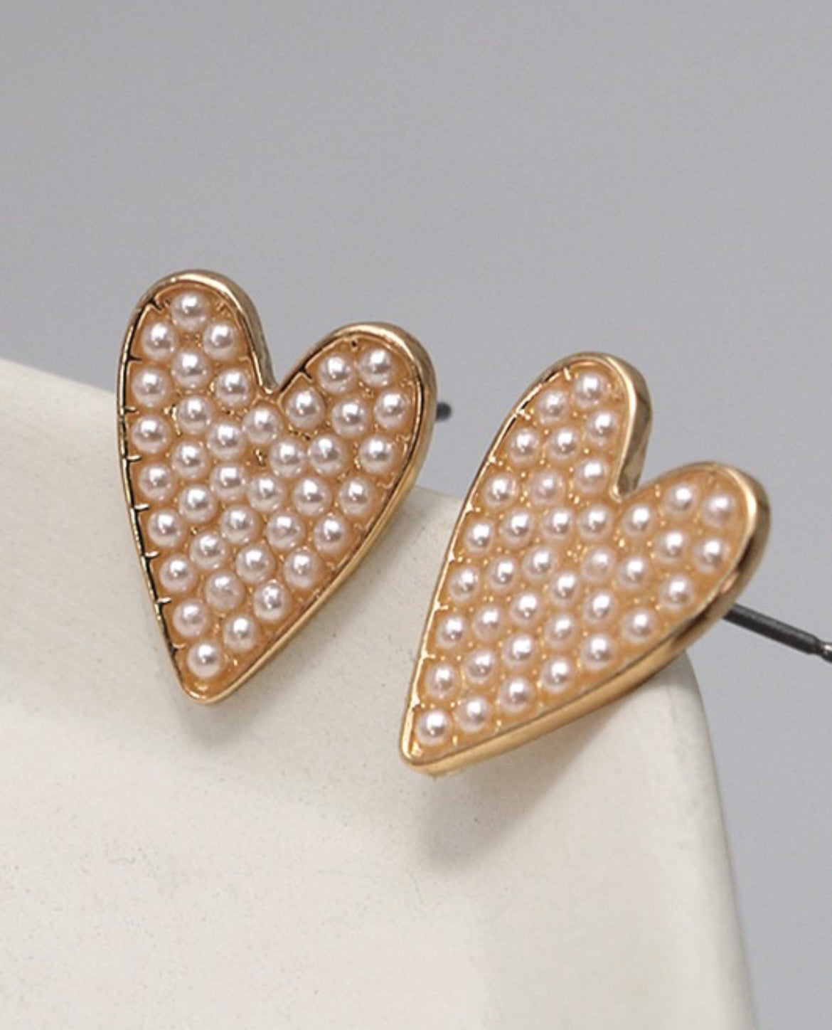 Hearts & Pearl Stud