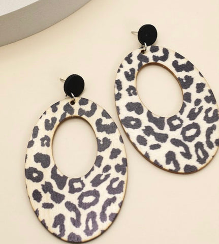 Leopard Oval