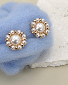 Round Pearl Stud