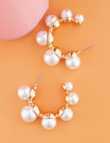 Six Pearl Hoop